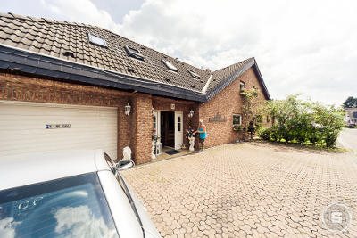 Monteur- & Ferienwohnungen / Apartments Resi